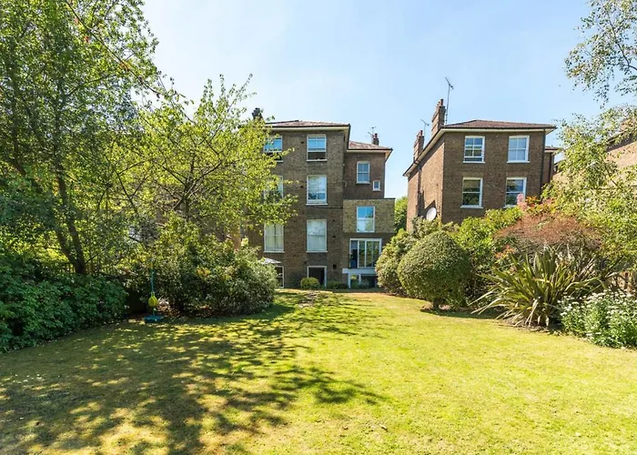 Fantastic 3 Bedroom Flat West Hampstead