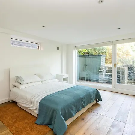 Fantastic 3 Bedroom Flat West Hampstead London Exterior foto
