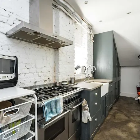 Fantastic 3 Bedroom Flat West Hampstead London Exterior foto